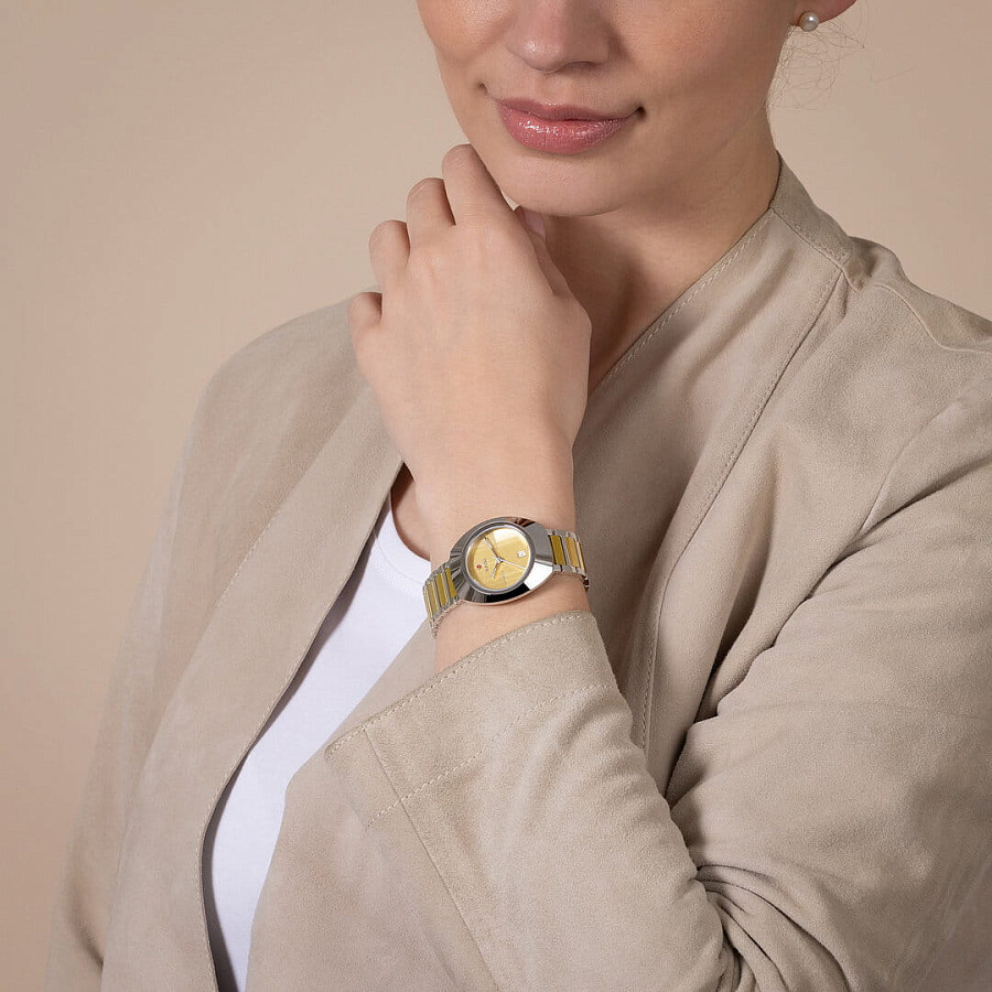 Часы Rado DiaStar Original R12170253 — женские, нержавеющая сталь с pvd-покрытием