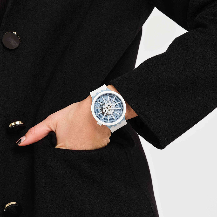 Часы Swatch Big Bold Bioceramic Lacquered SB03N103 — белый, кварцевые
