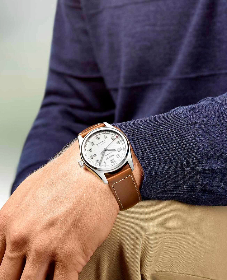 Часы Longines Spirit L3.811.4.73.2 — кожаный, мужские