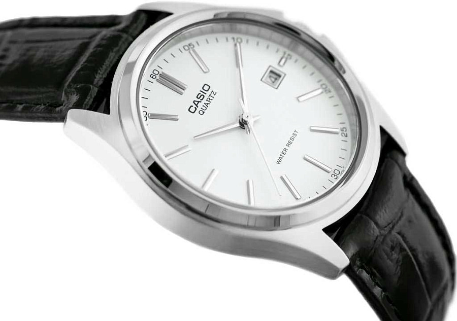 Часы Casio LTP-1183E-7A — Япония, кварцевые