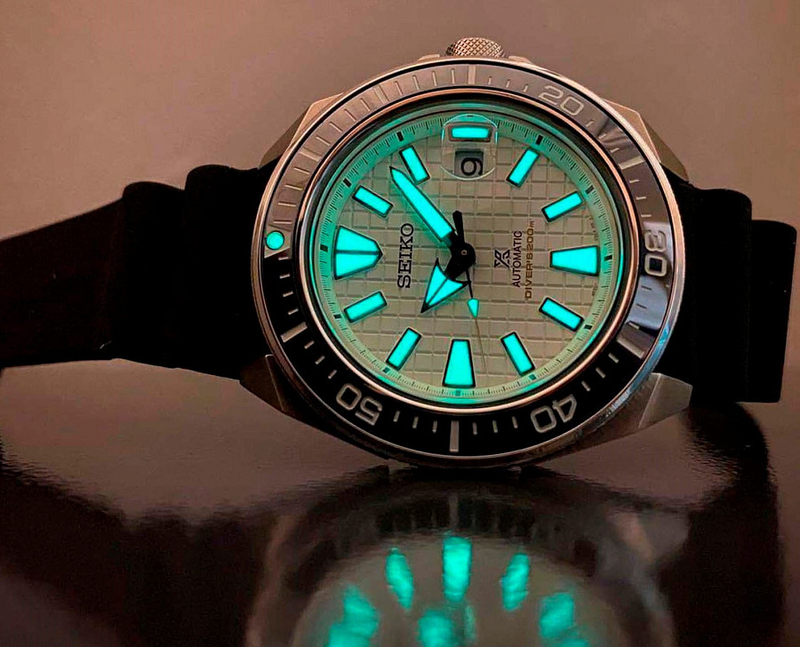 Часы Seiko Prospex SRPE37K1 — сталь, Япония