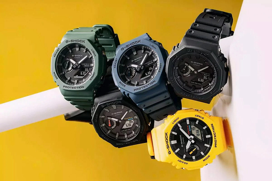 Часы Casio G-Shock GA-B2100C-9ADR (GA-B2100C-9A) — мужские, электронные