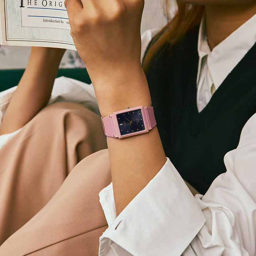 Часы Casio Collection MQ-38UC-4A — кварцевые, пластик