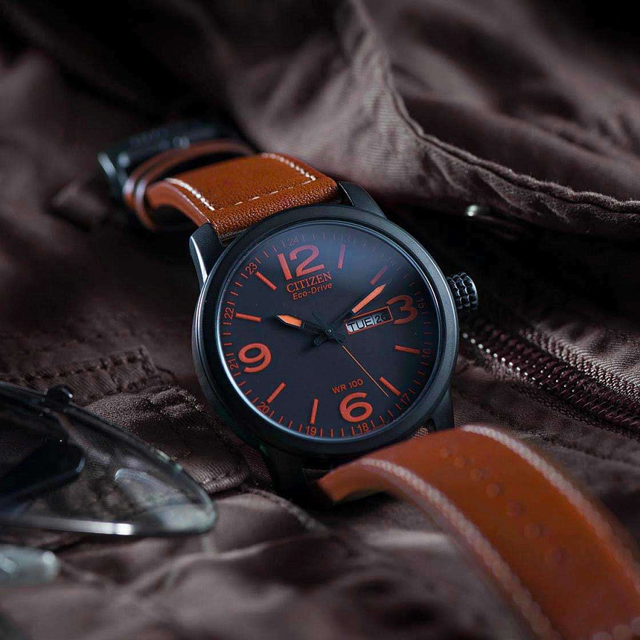 Часы Citizen Eco-Drive BM8475-26E — мужские, кожаный