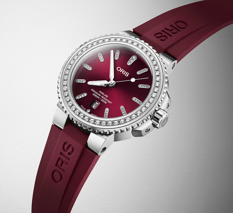 Часы Oris Aquis Date Diamonds 01 733 7766 4998-07 4 22 68FC — каучук, мужские