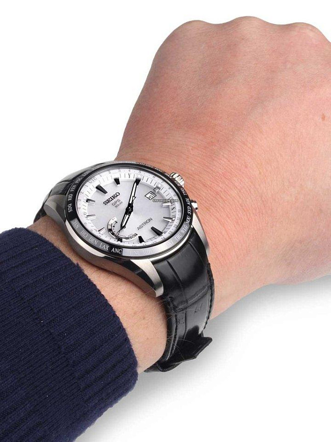 Часы Seiko Astron GPS Solar SSE093J1 — мужские, кожаный