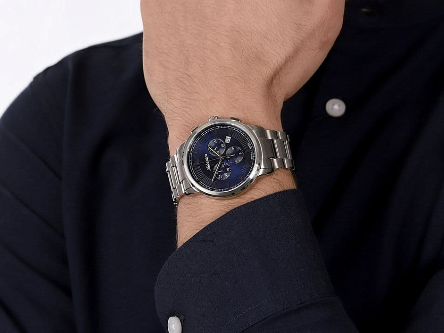 Часы Adriatica Chronographs A8307.5115CH — мужские, нержавеющая сталь