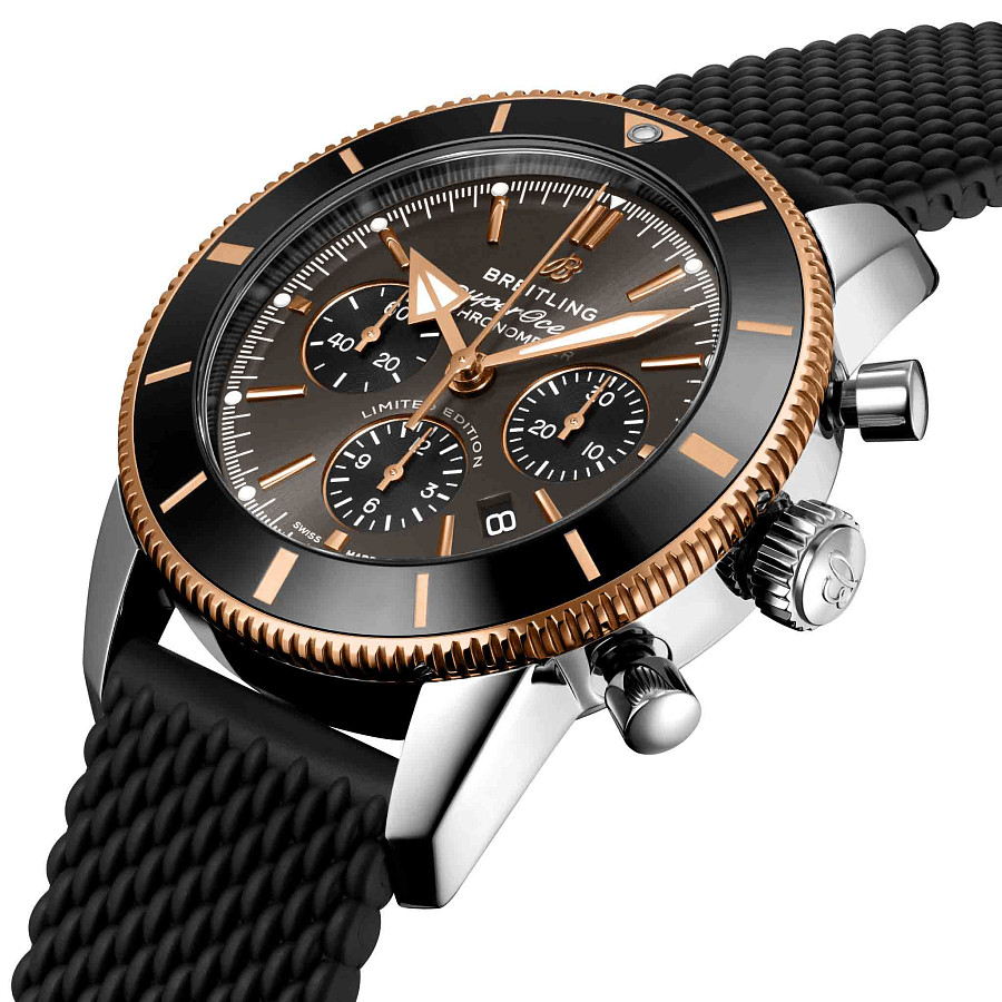 Часы Breitling Superocean Heritage B01 Chronograph 44 UB01621A1M1S1 — артикул UB01621A1M1S1