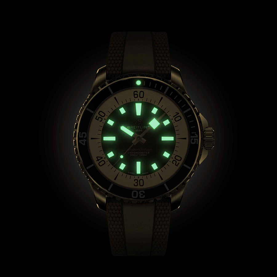 Часы Breitling Superocean Automatic 44 N17376201Q1S1 — металл бронза, Швейцария