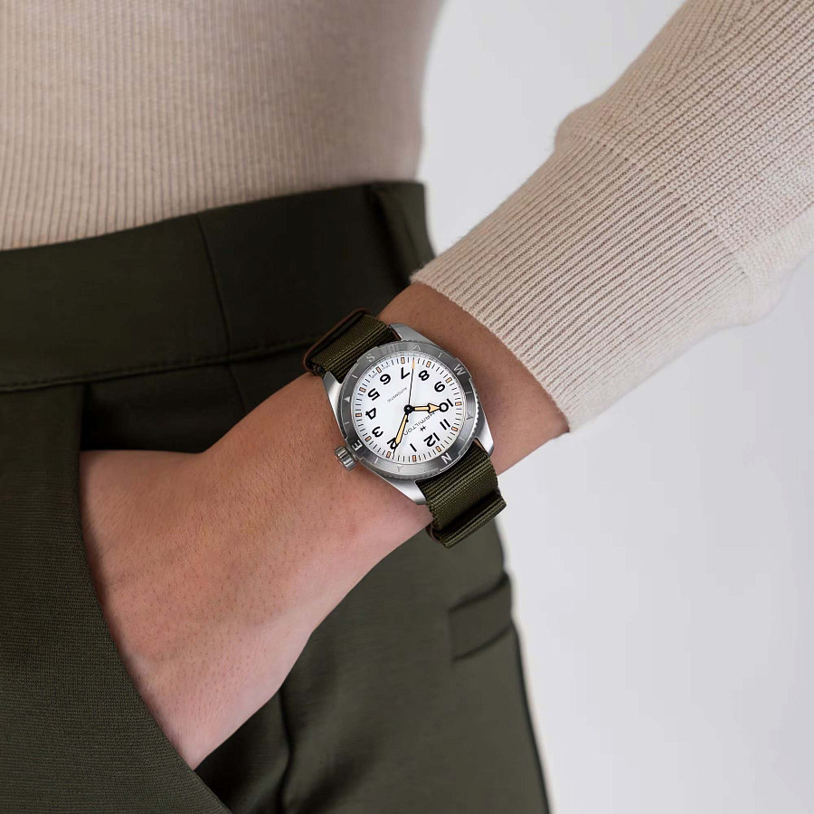 Часы Hamilton Khaki Field Mechanical H70225910 — Швейцария, механические