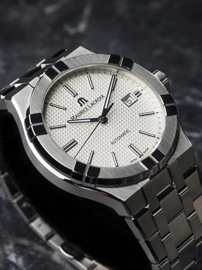 Часы Maurice Lacroix Aikon Automatic AI6008-SS002-130-1 — Швейцария, механические
