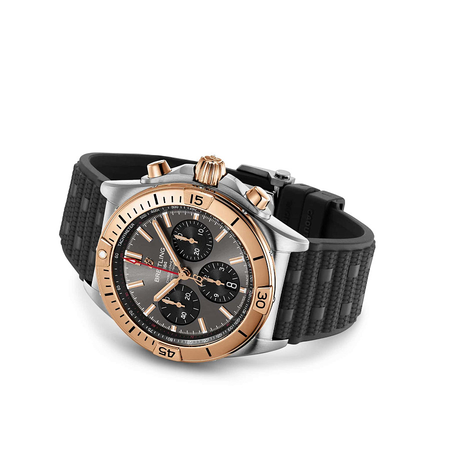 Часы Breitling Chronomat B01 42 UB0134101B1S1 — артикул UB0134101B1S1