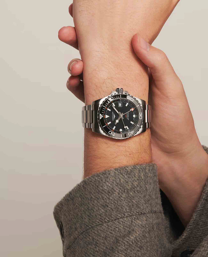Часы Longines HydroConquest L3.790.4.56.6 — артикул L37904566