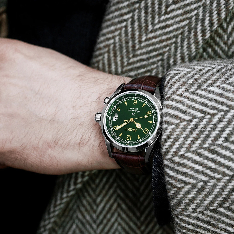 Часы Seiko Prospex SPB121J1 — мужские, кожаный