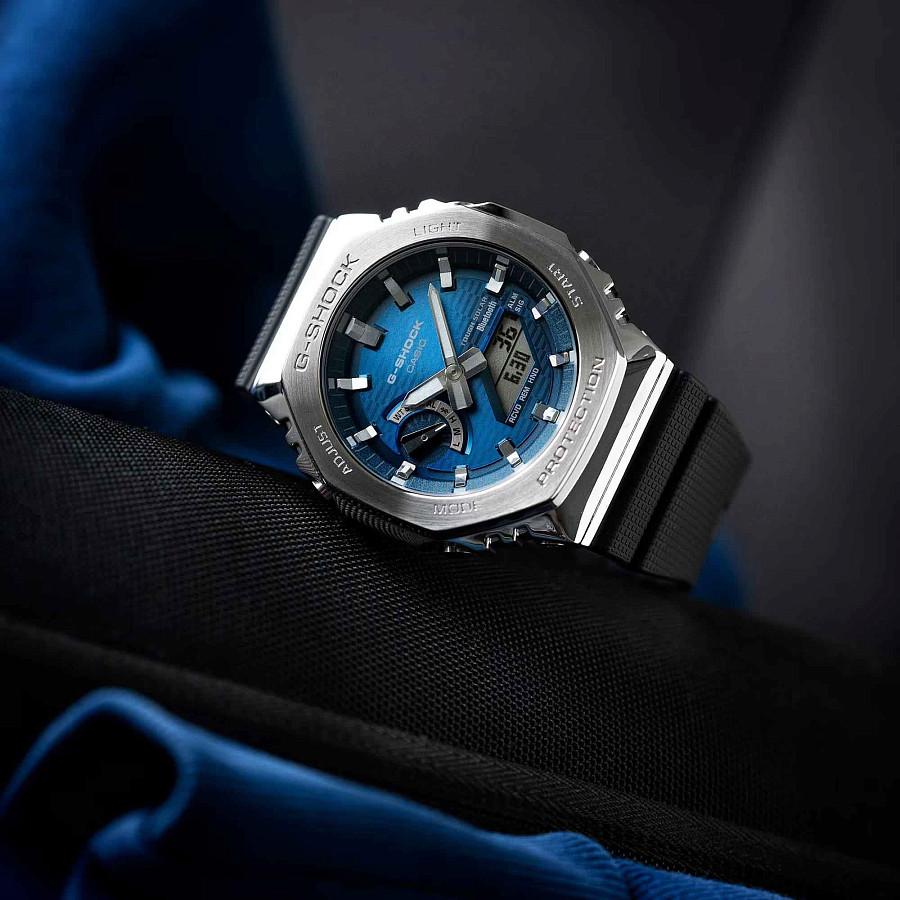 Часы Casio G-Shock GBM-2100A-2B — пластик, мужские