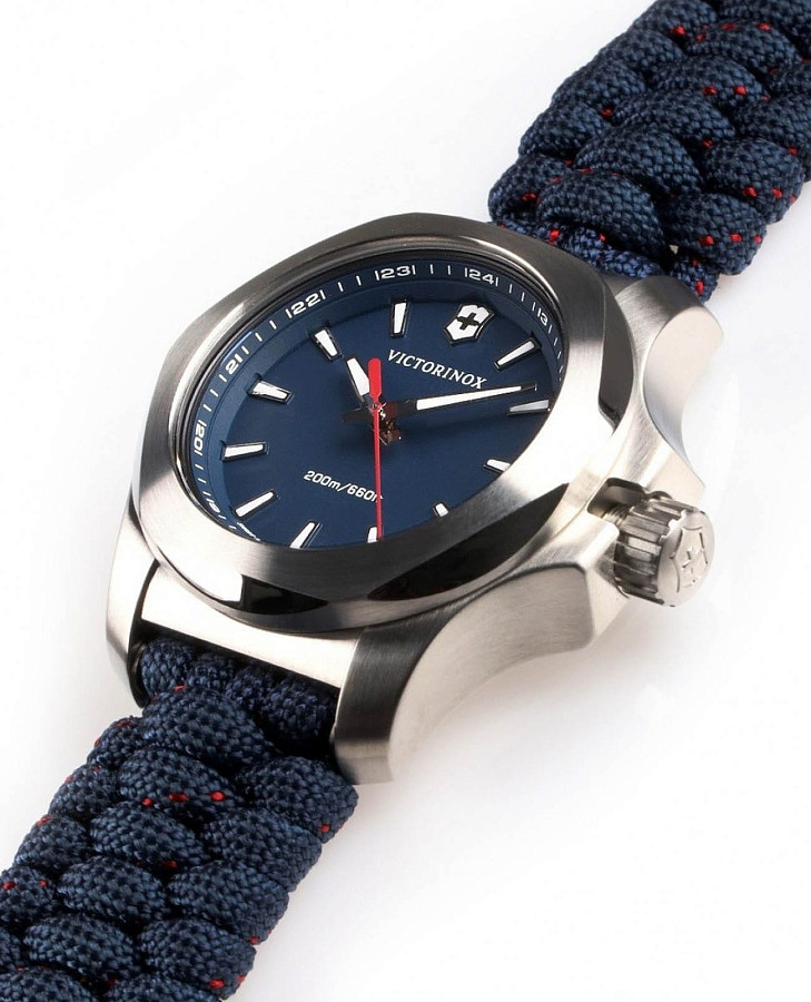 Часы Victorinox I.N.O.X. V 241770 — тканевый, женские