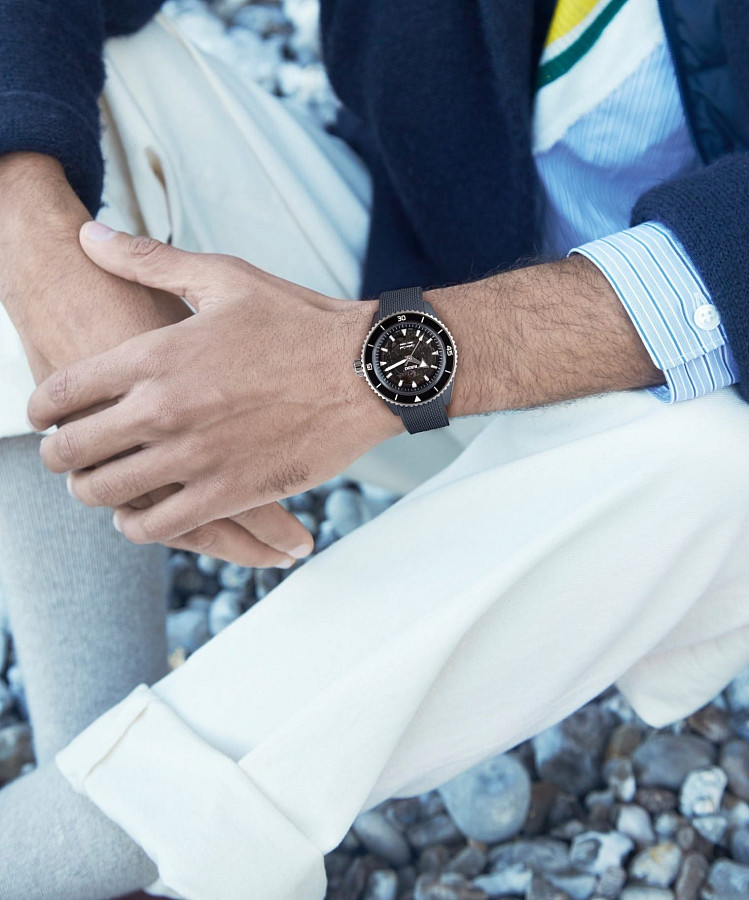 Часы Rado Captain Cook High-Tech Ceramic R32127156 — мужские, черный