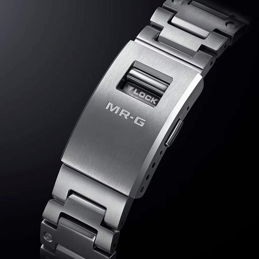 Часы Casio G-Shock MRG-B2100D-2A — титан, Япония