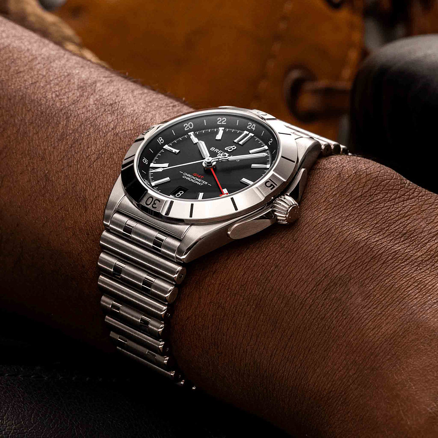 Часы Breitling Chronomat Automatic GMT 40 A32398101B1A1 — металл сталь, Швейцария