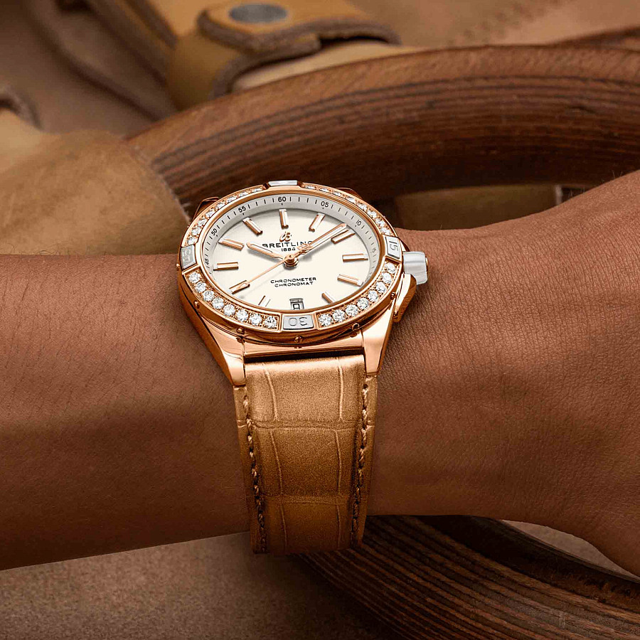 Часы Breitling Super Chronomat Automatic 38 Origins R17356531G1P1 — металл золото, Швейцария
