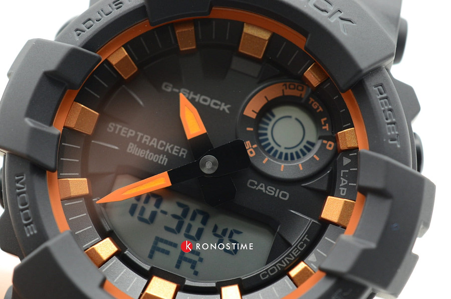 Часы Casio G-Shock GBA-800SF-1A — пластик, Япония