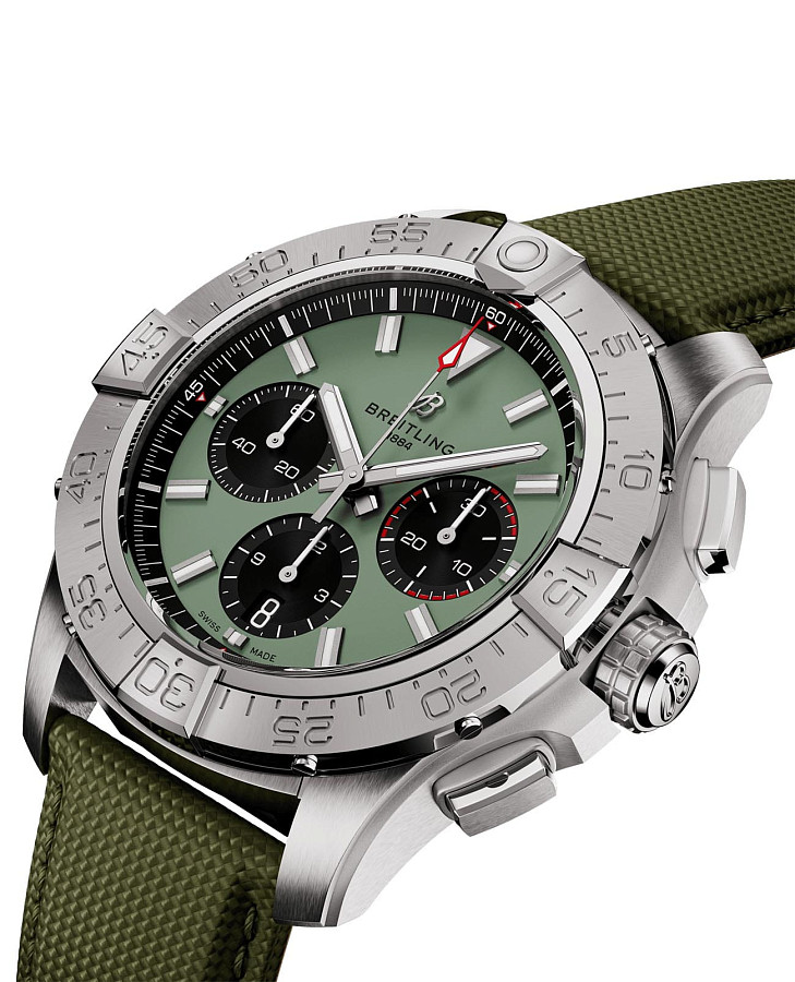 Часы Breitling Avenger B01 Chronograph 44 AB0147101L1X1 — механические, сталь металл