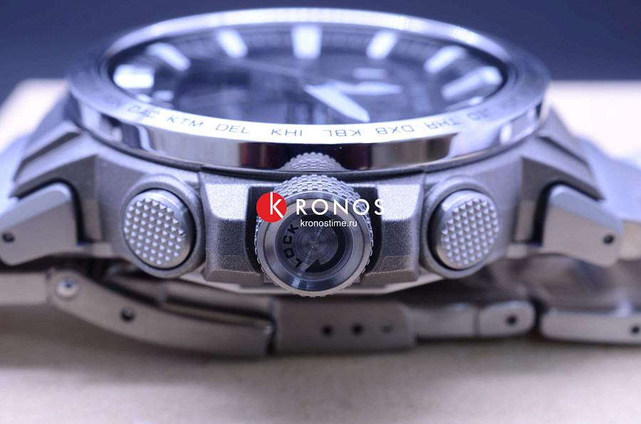 Часы Casio Pro Trek PRW-60T-7A — мужские, серебристый