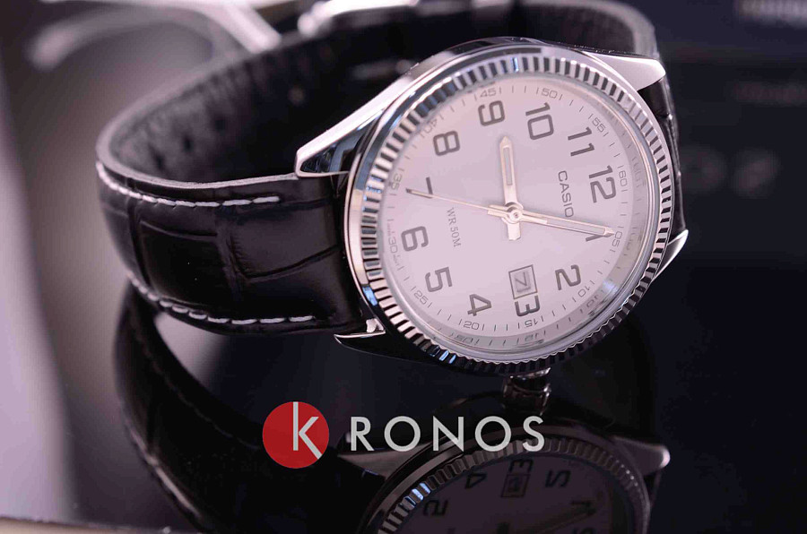 Часы Casio Collection LTP-1302PL-7B — кожаный, женские