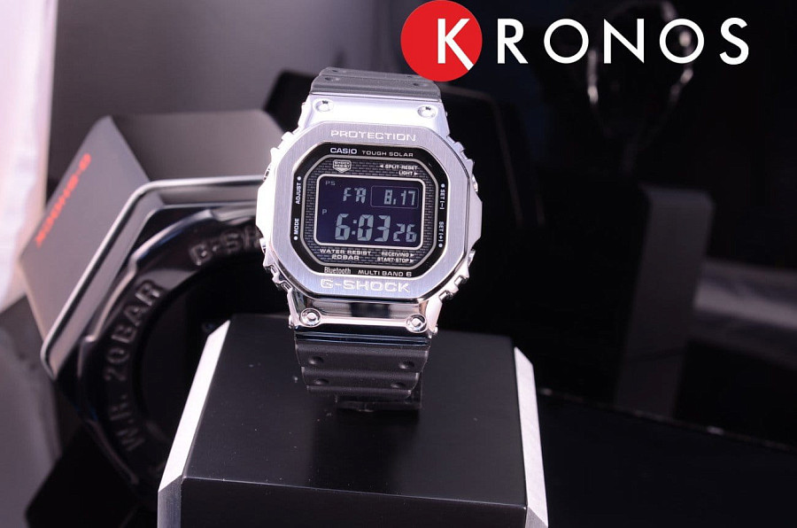 Часы Casio G-Shock GMW-B5000-1 — пластик, мужские