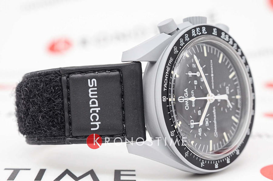 Часы Swatch x Omega Bioceramic Moonswatch Mission To The Moon SO33M100 — биокерамика, Швейцария