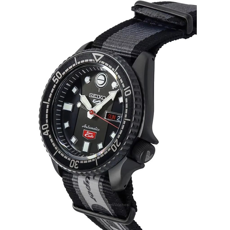 Часы Seiko 5 Sports SRPJ75K1 — черный, сталь металл