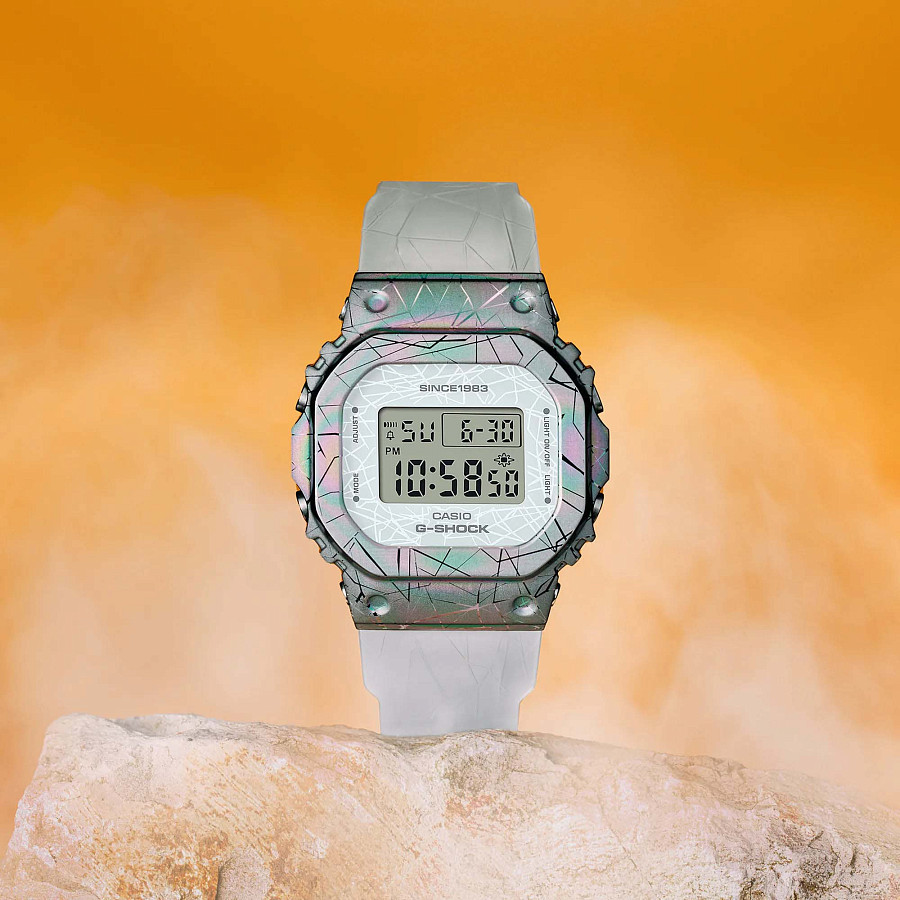 Часы Casio G-Shock GM-S5640GEM-7DR (GM-S5640GEM-7) — сталь металл пластик