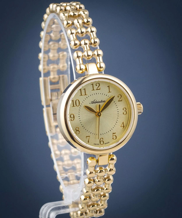 Часы Adriatica Fashion A3474.1121Q — кварцевые, сталь металл