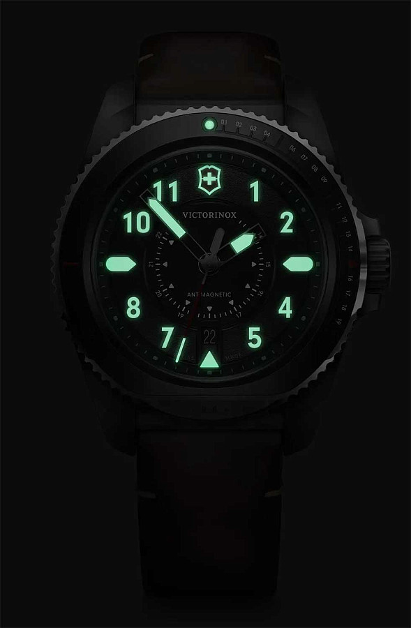 Часы Victorinox Journey 1884 241976.1 — мужские, кожаный