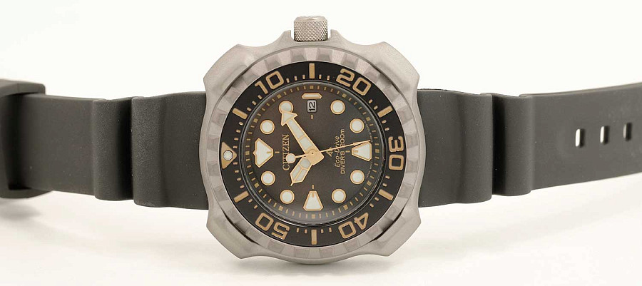 Часы Citizen Promaster BN0220-16E — черный, титан