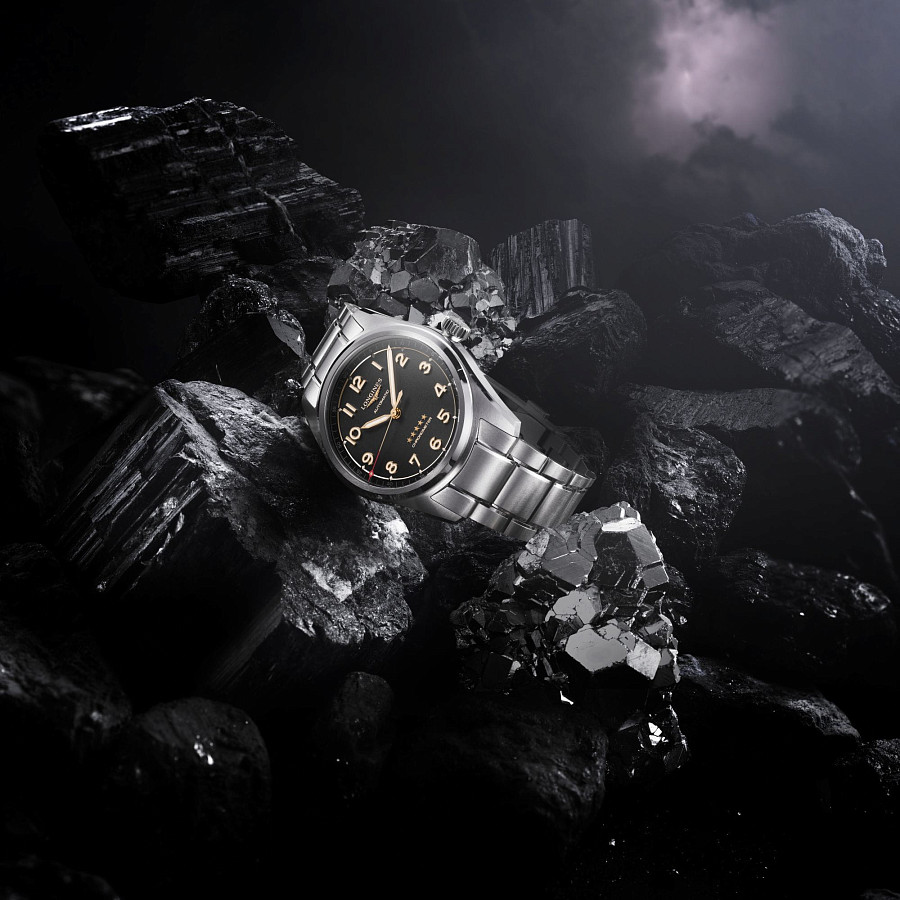 Часы Longines Spirit L3.811.1.53.6 — мужские, титановый