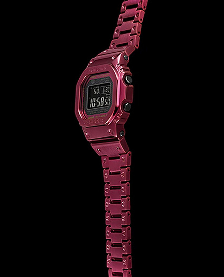 Часы Casio G-Shock GMW-B5000RD-4 — мужские, сталь с ip покрытием