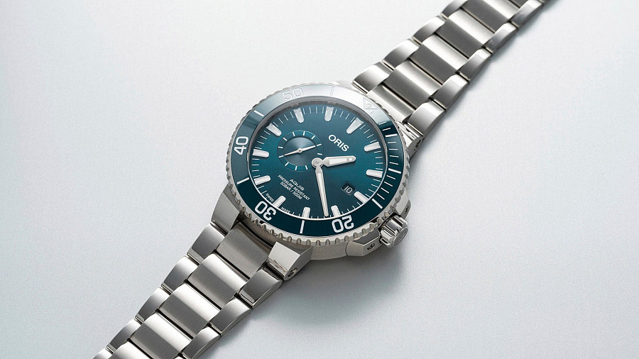 Часы Oris Aquis Small Second, Date 01 743 7733 4155-07 8 24 05PEB — металл сталь, Швейцария