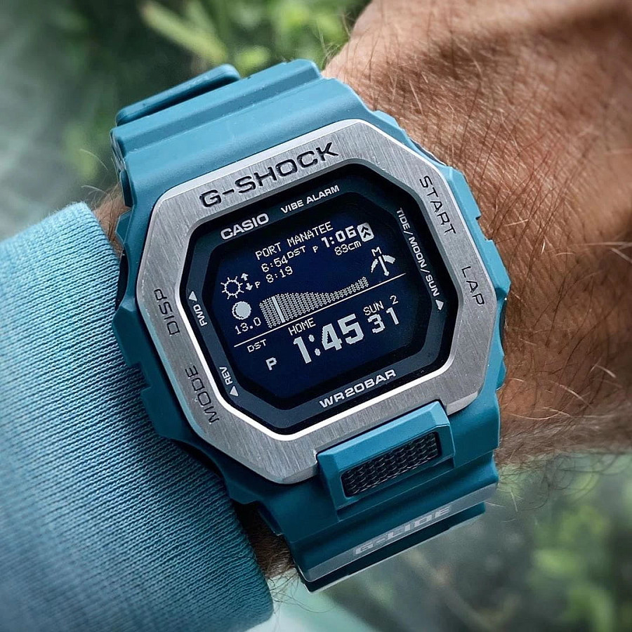 Часы Casio G-Shock GBX-100-2DR (GBX-100-2) — электронные, пластик