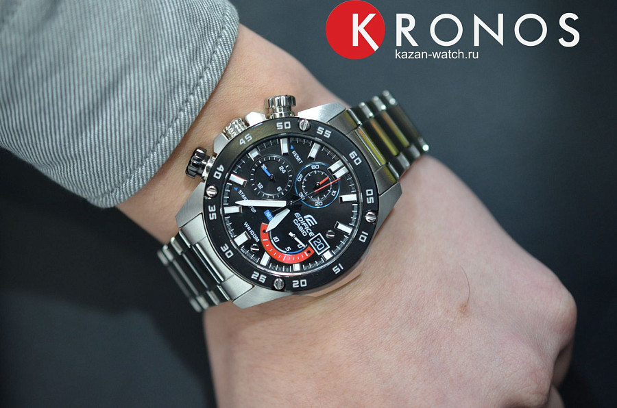 Часы Casio Edifice EFR-558DB-1A — кварцевые, металл сталь
