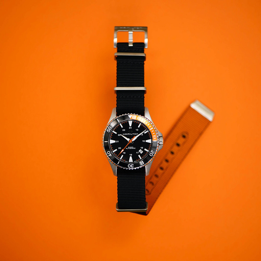 Часы Hamilton Khaki Navy Scuba Auto H82305931 — Швейцария, механические