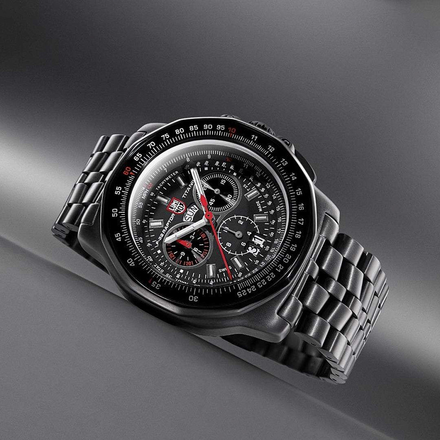 Часы Luminox F-22 Raptor XA.9272 — титановый c pvd покрытием, мужские
