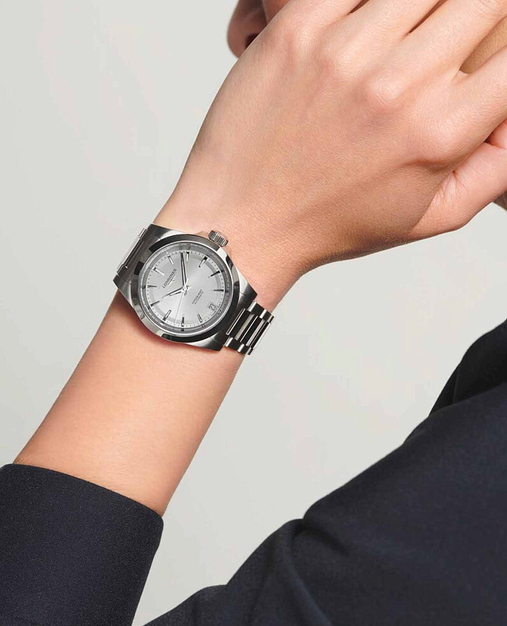 Часы Longines Conquest L3.430.4.72.6 — серебристый, сталь металл