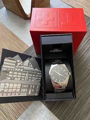 Фото покупателя: Швейцарские механические наручные часы Tissot Gentleman Powermatic 80 Silicium T127.407.11.051.00