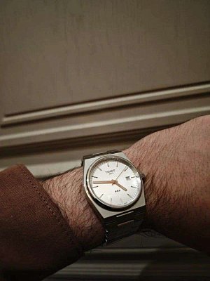 Фото покупателя: Швейцарские наручные часы Tissot PRX 35 mm T137.210.11.031.00
