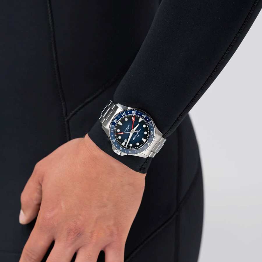 Часы Hamilton Khaki Navy Scuba Auto GMT 43mm H82535140 — артикул H82535140