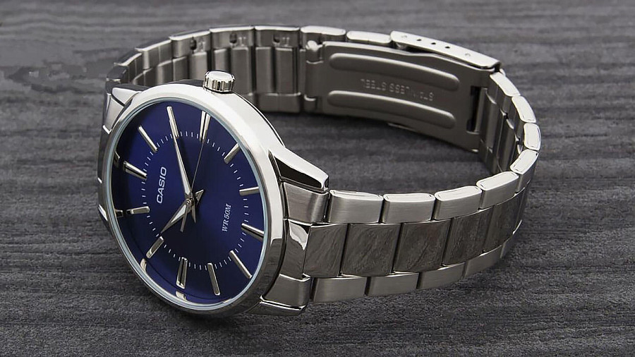 Часы Casio MTP-1303PD-2A — нержавеющая сталь, мужские