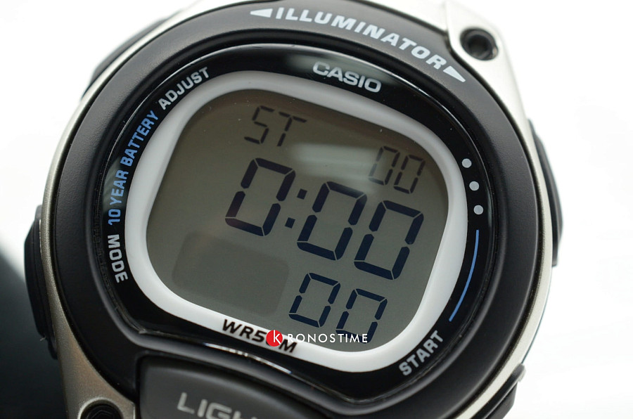Часы Casio Collection LW-203-1AVDF (LW-203-1A) — пластик, Япония