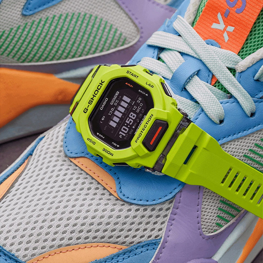 Часы Casio G-Shock GBD-200-9DR (GBD-200-9) — мужские, пластик