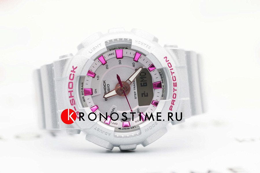 Часы Casio G-Shock GMA-S130NP-8A — пластик, Япония